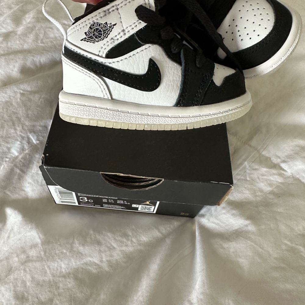 Infant Jordan 1 Mid